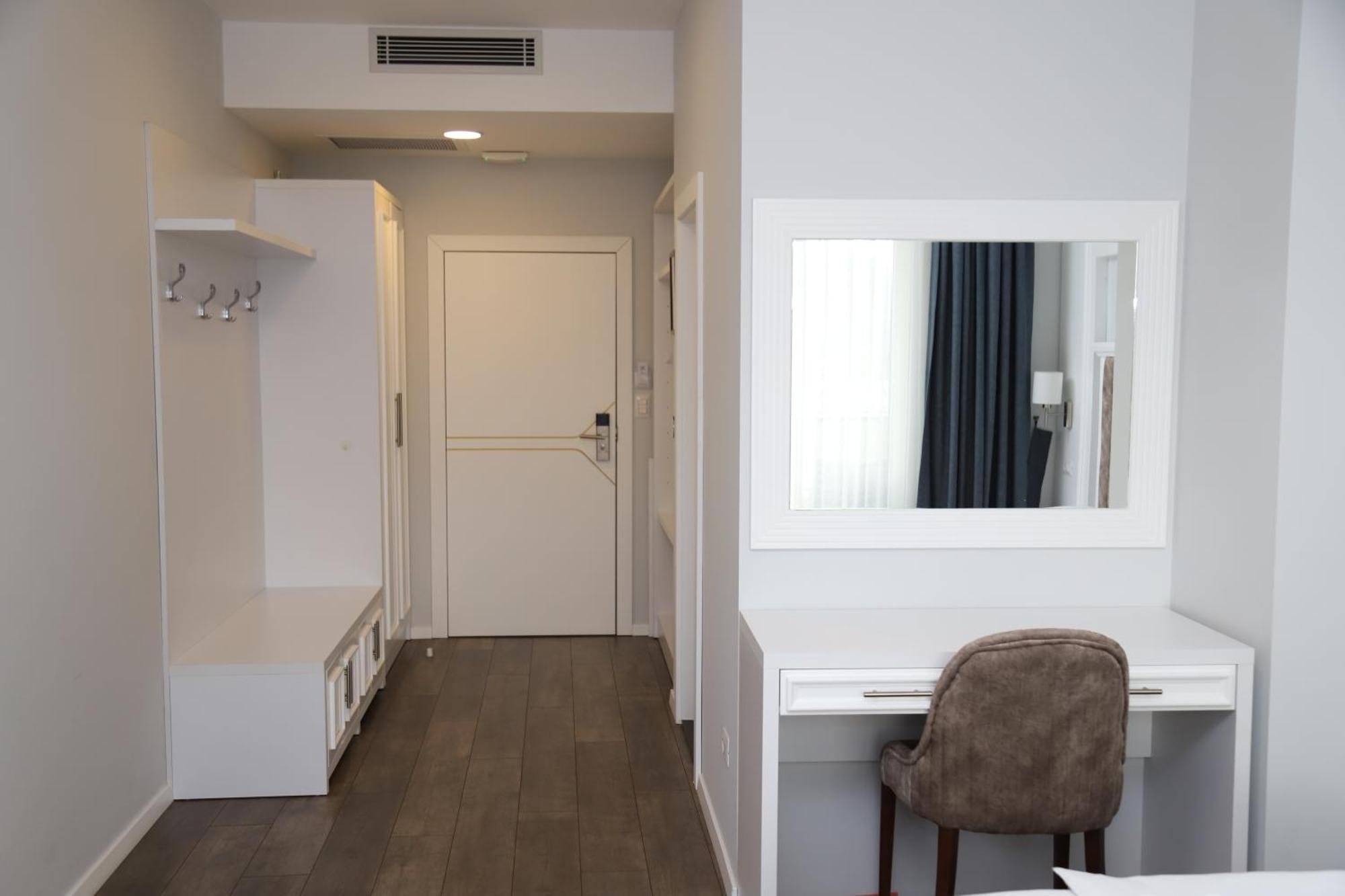 Sky Hotel 프리즈렌 외부 사진